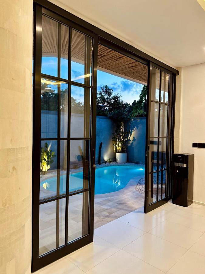Emma'S Villa Seminyak Exteriör bild