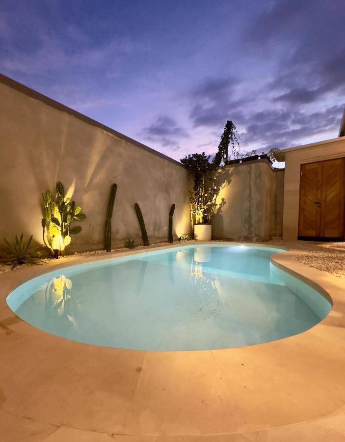 Emma'S Villa Seminyak Exteriör bild
